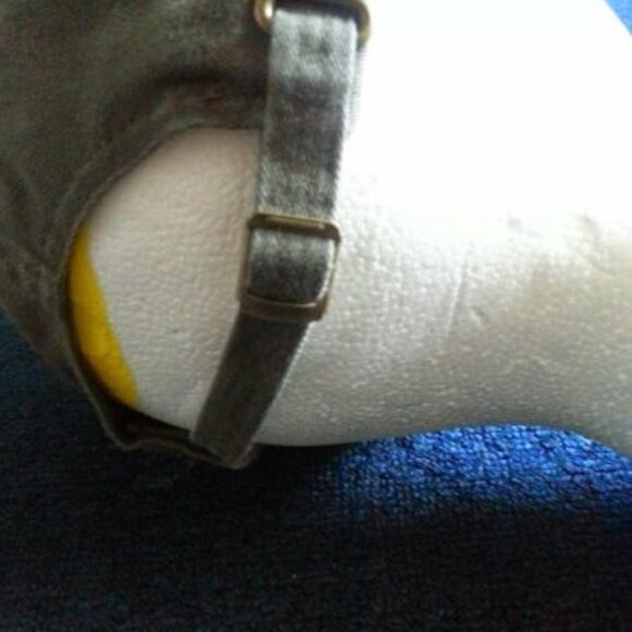 Vintage FDNY Adjustable Strap Men's Hat New York FROM 2001 NEVER USED - Picture 8 of 12